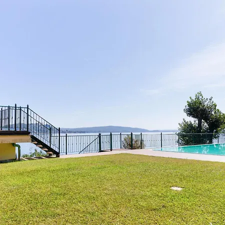 Located On The Shores Of Lake Maggiore Σπίτι διακοπών *